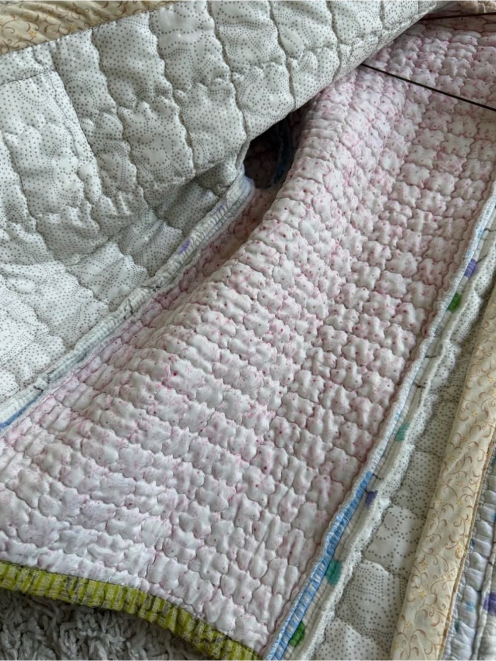 One of a kind Vintage handmade quilted jacket - Picture 3 of 6